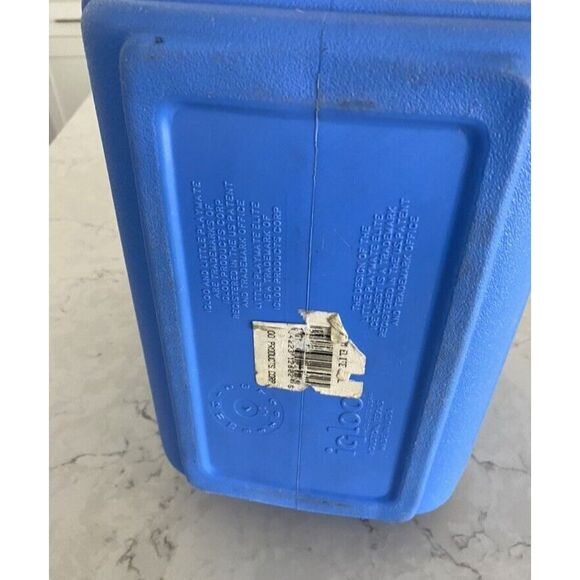 Little Playmate Elite Igloo Orange with Blue Lunch Cooler Easy Open Button - Picture 4 of 6